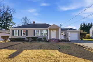 43 Houston Rd, West Springfield, MA 01089