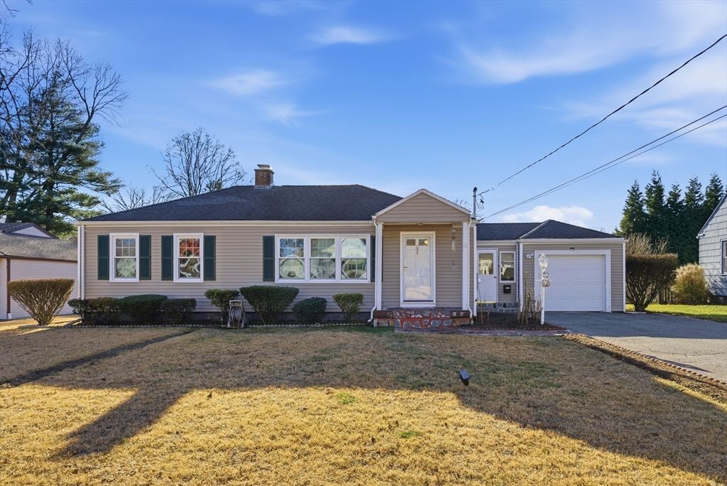 43 Houston Rd, West Springfield, MA 01089