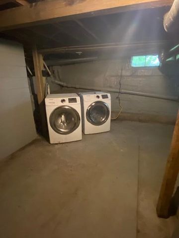 1360 Paris Avenue, Grand Rapids, MI 49505