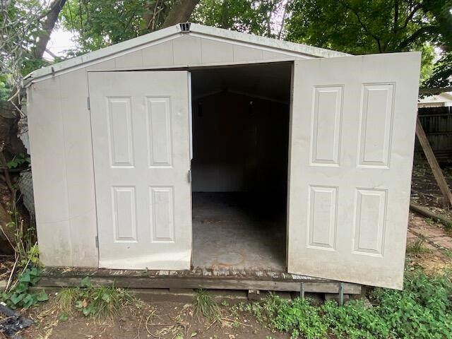 1360 Paris Avenue, Grand Rapids, MI 49505