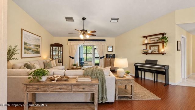 9056 Horizon Drive, Spring Hill, FL 34608