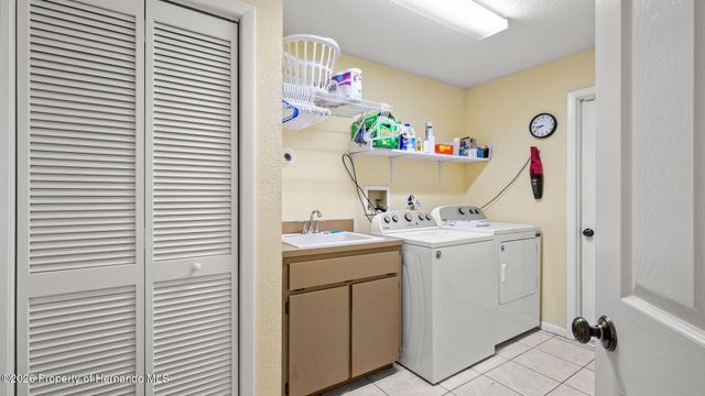 9056 Horizon Drive, Spring Hill, FL 34608
