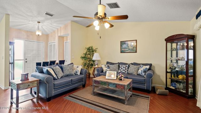 9056 Horizon Drive, Spring Hill, FL 34608
