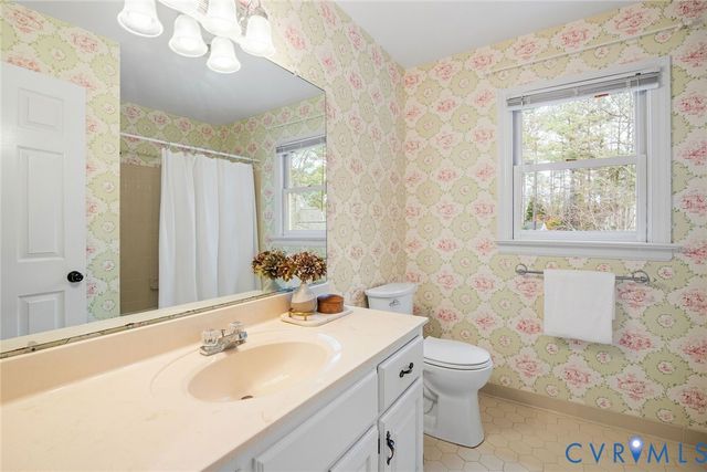 9510 Pine Shadow Dr, Henrico, VA 23238