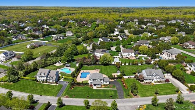 25 Maidstone Lane, Wading River, NY 11792