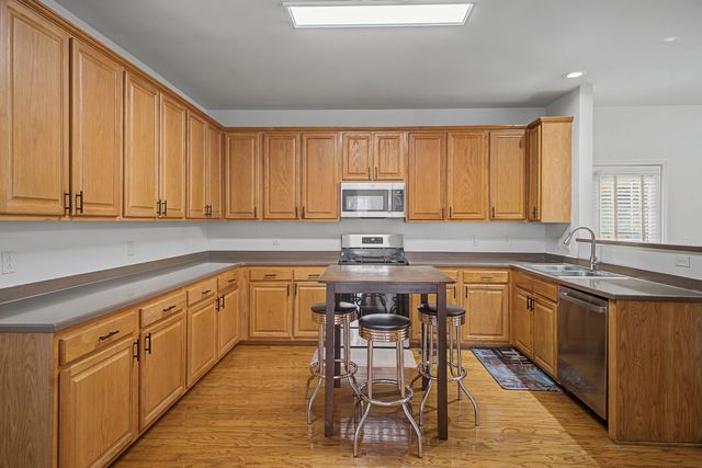 2221 Maple Grove Ln, Nashville, TN 37211