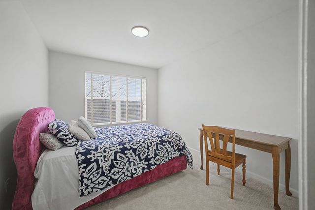 2221 Maple Grove Ln, Nashville, TN 37211