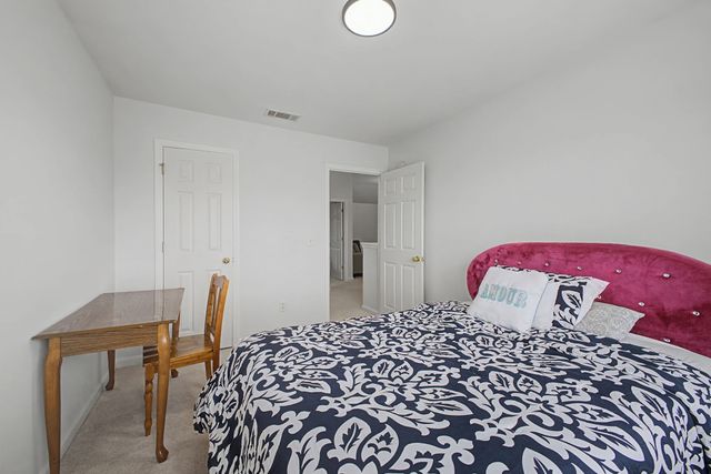 2221 Maple Grove Ln, Nashville, TN 37211