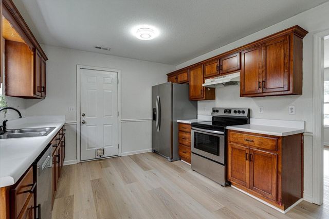 329 Pinewood Drive, Rock Spring, GA 30739