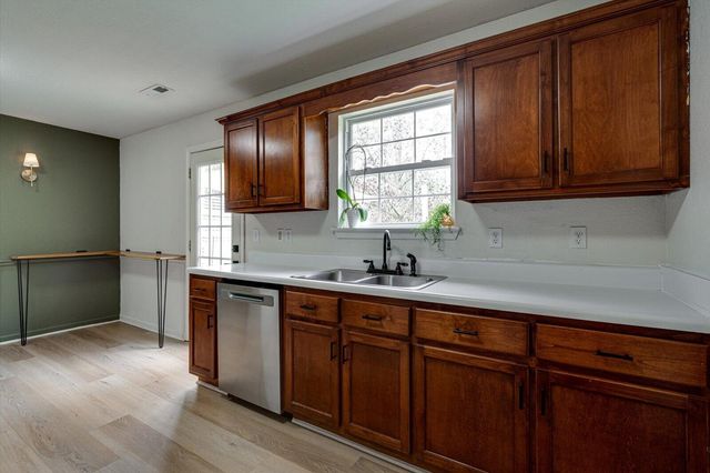 329 Pinewood Drive, Rock Spring, GA 30739