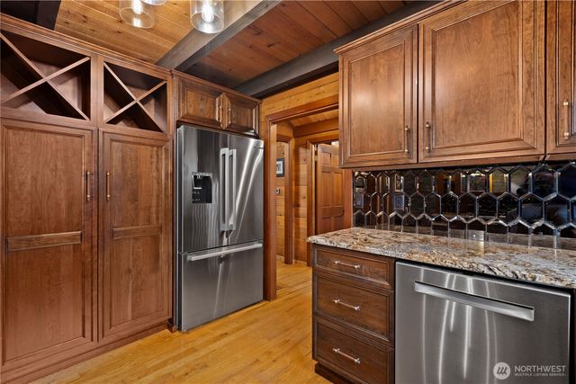 1610 Fawn Court NW, Gig Harbor, WA 98332