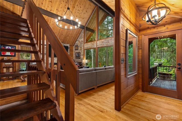 1610 Fawn Court NW, Gig Harbor, WA 98332