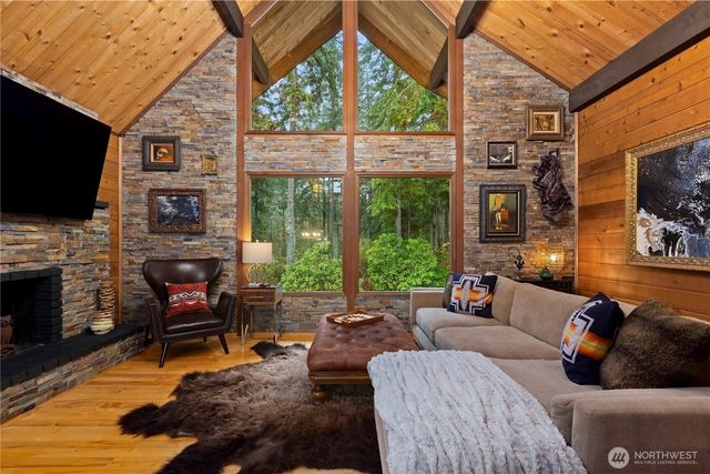 1610 Fawn Court NW, Gig Harbor, WA 98332