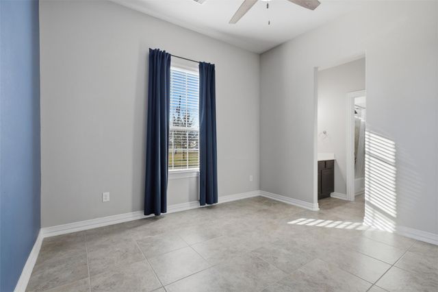 7915 Stratford Hall Drive, Rosharon, TX 77583