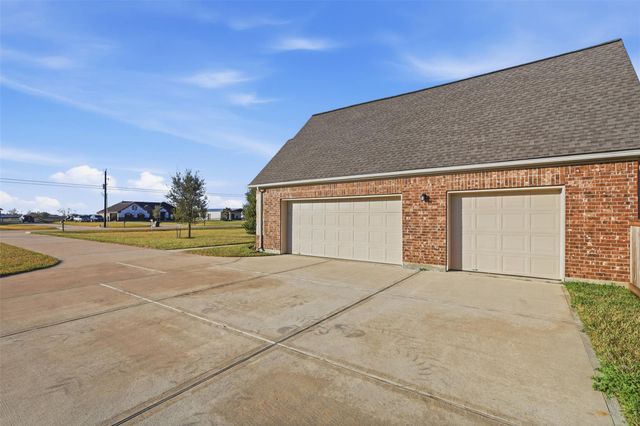 7915 Stratford Hall Drive, Rosharon, TX 77583