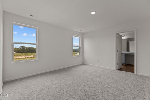 29 Rolling Star Court, Louisburg, NC 27549