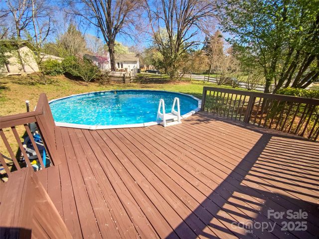 6227 Thermal Road, Charlotte, NC 28211