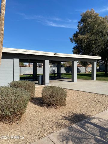 2687 W OCOTILLO Road, Phoenix, AZ 85017