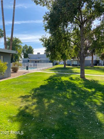 2687 W OCOTILLO Road, Phoenix, AZ 85017