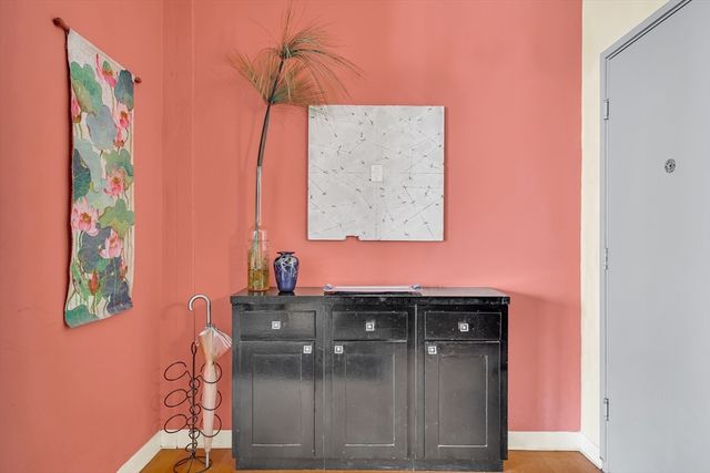 172 Green St 8, Boston, MA 02130