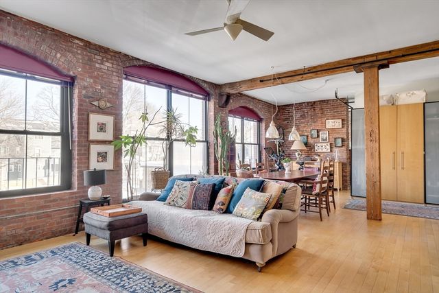 172 Green St 8, Boston, MA 02130