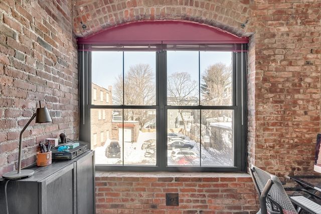 172 Green St 8, Boston, MA 02130