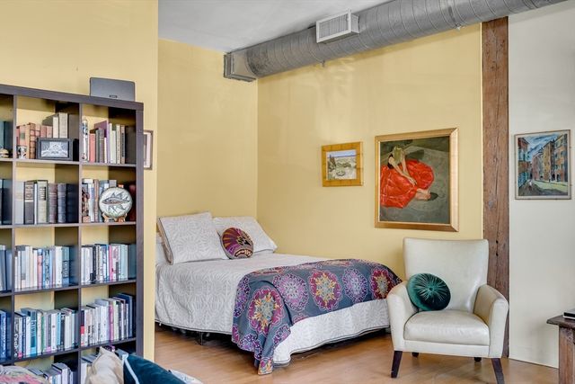 172 Green St 8, Boston, MA 02130