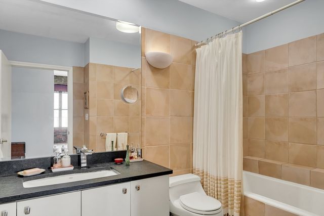 172 Green St 8, Boston, MA 02130