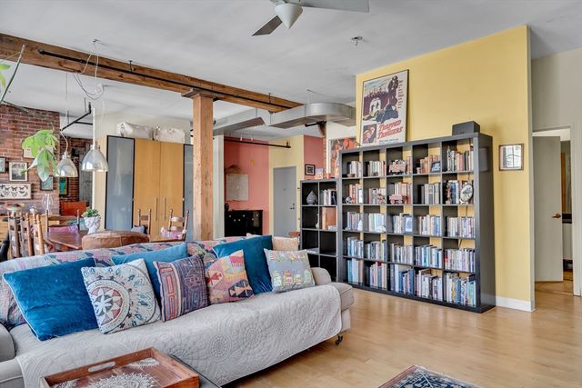 172 Green St 8, Boston, MA 02130