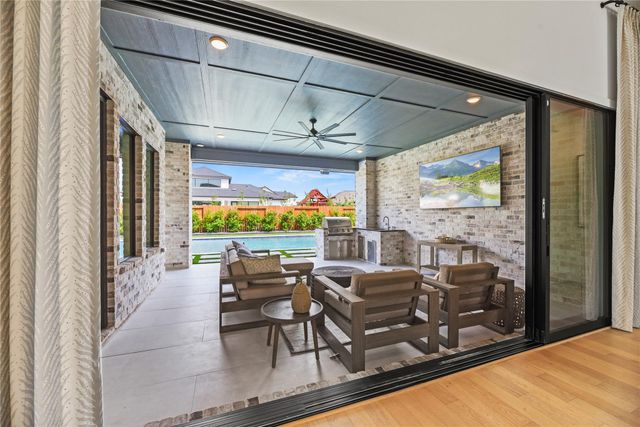 19110 Caney Creek Mills Lane, Cypress, TX 77433