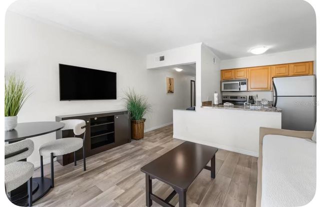 2506 N ROCKY POINT DRIVE 209, Tampa, FL 33607