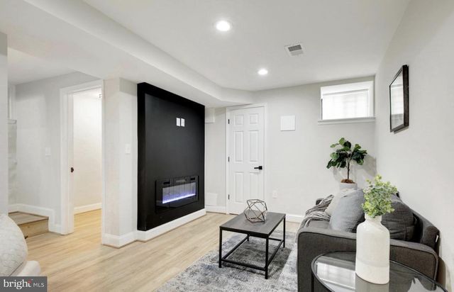 5300 MAPLE AVE, Baltimore, MD 21215