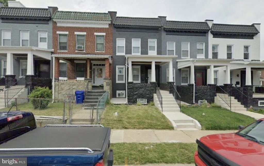 5300 MAPLE AVE, Baltimore, MD 21215