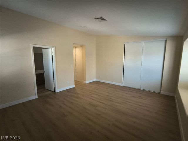 5323 Hanging Tree Lane, Las Vegas, NV 89118