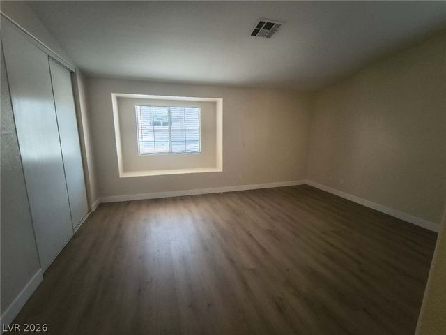 5323 Hanging Tree Lane, Las Vegas, NV 89118
