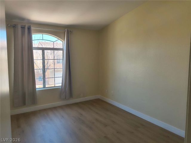 5323 Hanging Tree Lane, Las Vegas, NV 89118