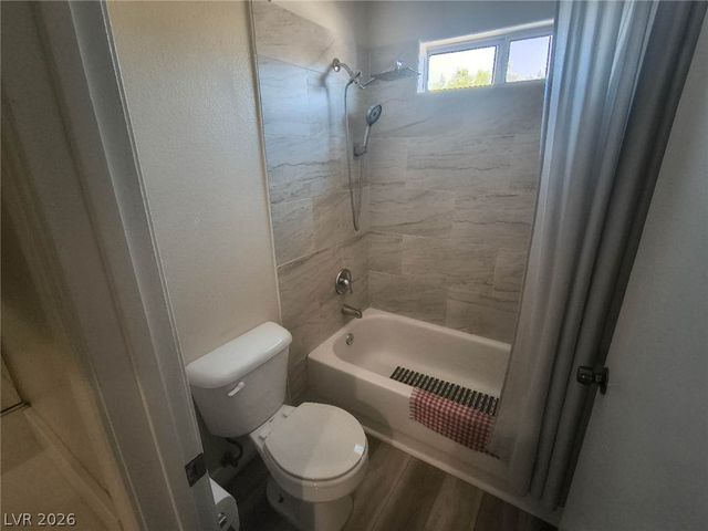 5323 Hanging Tree Lane, Las Vegas, NV 89118