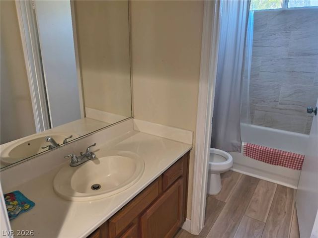 5323 Hanging Tree Lane, Las Vegas, NV 89118