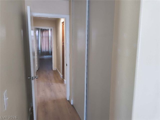 5323 Hanging Tree Lane, Las Vegas, NV 89118