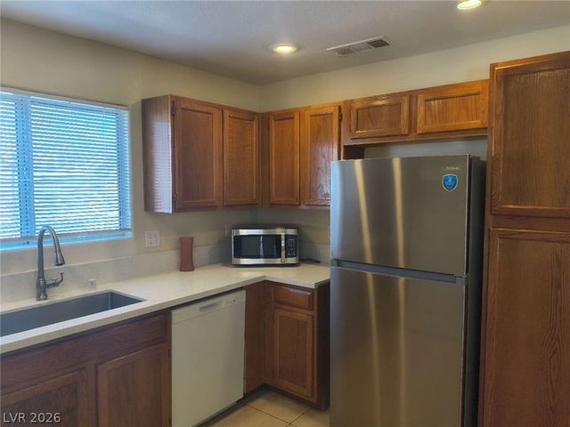 5323 Hanging Tree Lane, Las Vegas, NV 89118