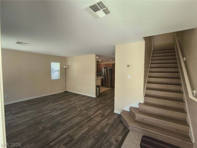 5323 Hanging Tree Lane, Las Vegas, NV 89118