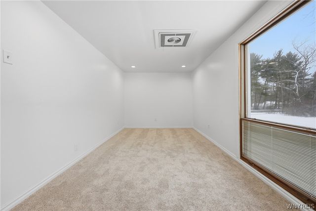 6043 Old Niagara Road, Lockport Town, NY 14094