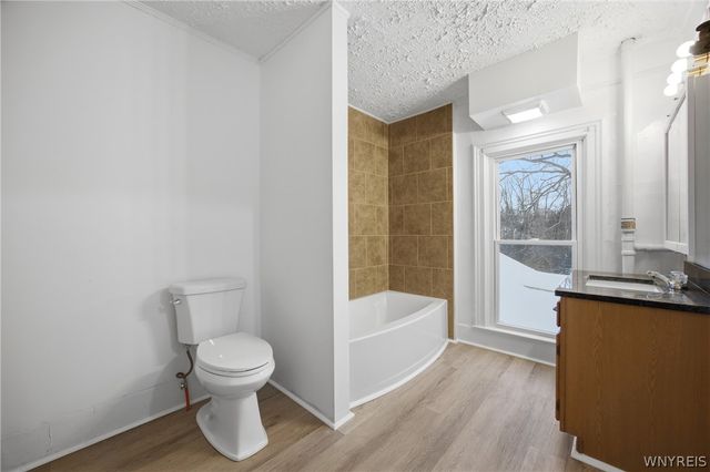 6043 Old Niagara Road, Lockport Town, NY 14094