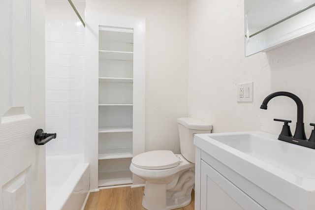 595 East Fifth Street 3, Boston, MA 02127