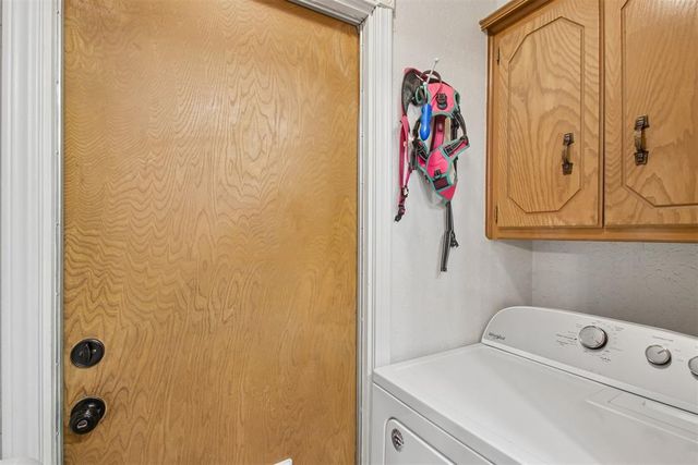 1209 NE 6th Street, Moore, OK 73160