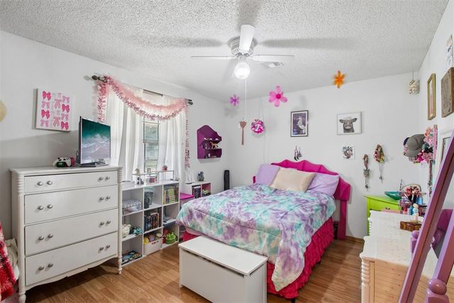 1209 NE 6th Street, Moore, OK 73160