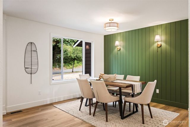 10530 NE 119th Place, Kirkland, WA 98034
