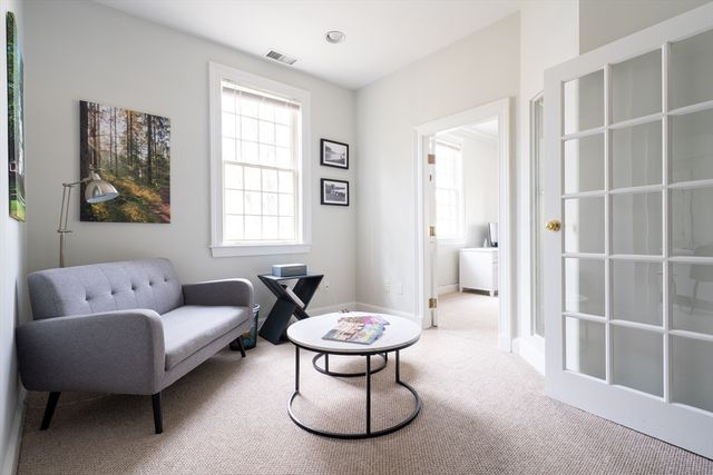 21 Cochituate Road 2L, Wayland, MA 01788