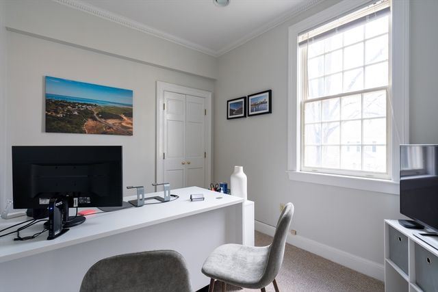 21 Cochituate Road 2L, Wayland, MA 01788