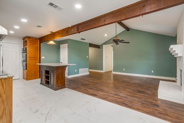 6805 Eagle Rock Drive, Fort Worth, TX 76133